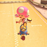 MK8 Toadette Bike Trick2.png