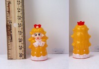 Daisyfingerpuppet.jpg
