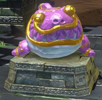 DKB Trailfinoid Statue.jpg
