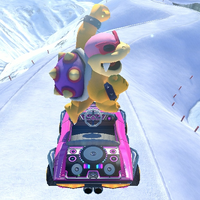 MK8 Roy Trick2.png
