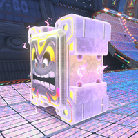 MKWorld Star Thwomp Side.png