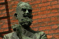 Statue of G.B. Shaw MIMICD.png