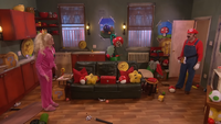 SNL UK Mario Peach.png