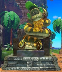 DKB Snake Elder Statue.jpg
